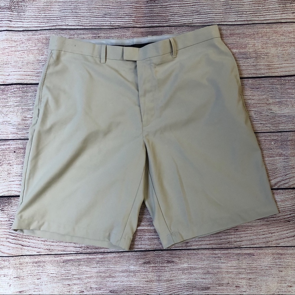 Men’s Callaway Golf shorts 38